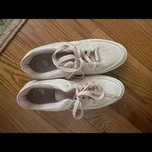 Blush Air Force 1’s NEVER WORN Women’s sz10